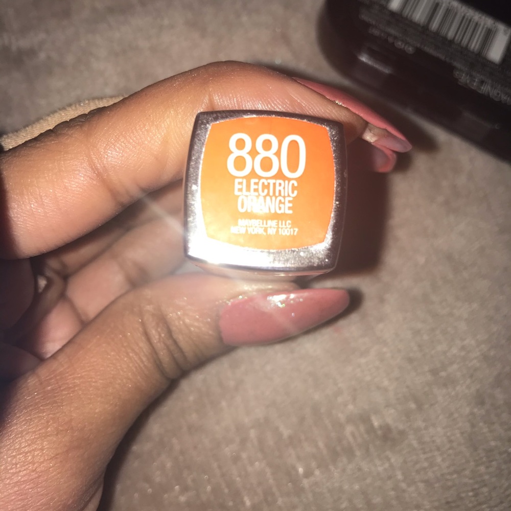 Maybelline lipstick